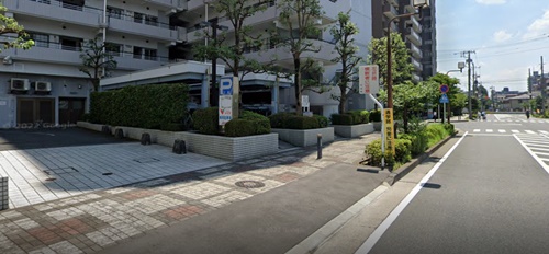 コモディ飯田駐車場